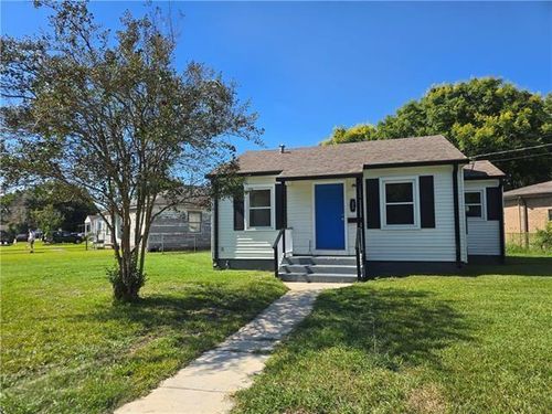 33 Vivian Ct, New Orleans, LA, 70131-5235 | Card Image