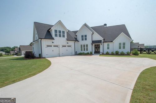 208 Township Dr, Senoia, GA, 30276-1692 | Card Image