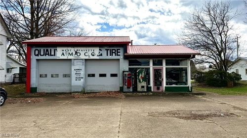 213 E Main St, West Lafayette, OH, 43845-1215 | Card Image