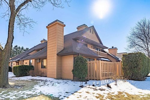 1377 W 18th Avenue, OSHKOSH, WI, 54902 | Card Image