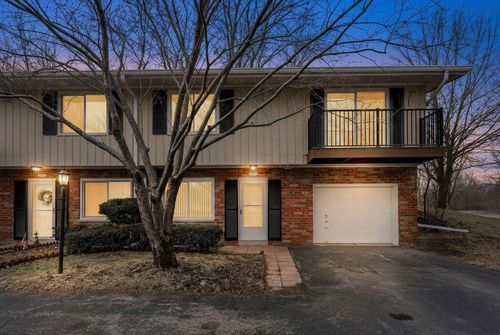 12975 N Colony Dr, Mequon, WI, 53097-2303 | Card Image