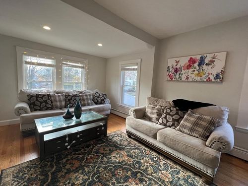 358-358 Hunnewell St, Needham, MA, 02494-1330 | Card Image