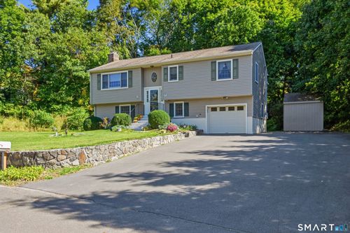 11 Delview Dr, Danbury, CT, 06811-4903 | Card Image