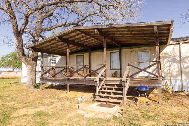 343 Batey Rd, Home with 3 bedrooms, 2 bathrooms and null parking in Nixon TX | Image 14