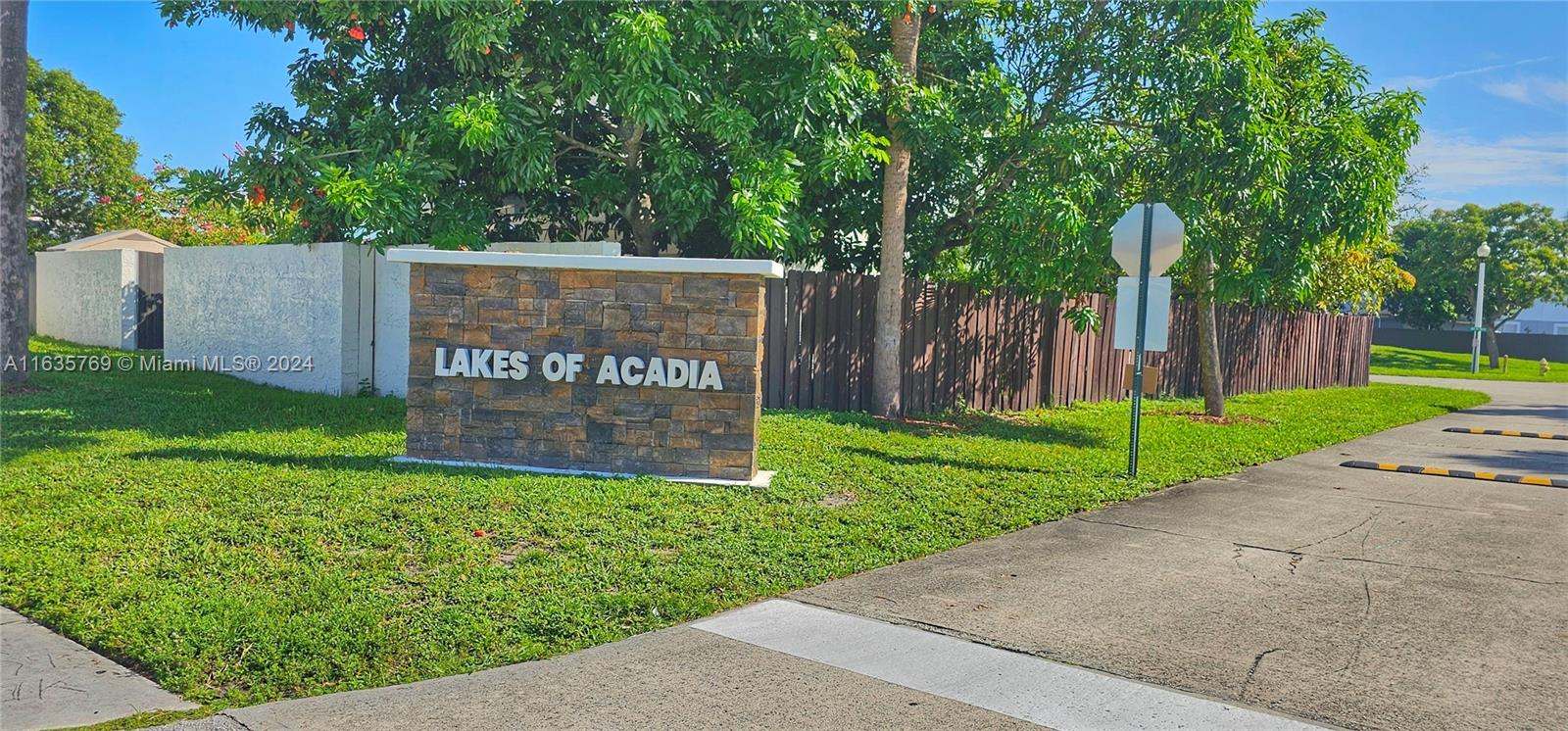 55th Circle Pl, Miami Gardens, FL 33055