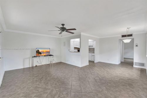 71-71 Saxony B, Delray Beach, FL, 33446-1805 | Card Image