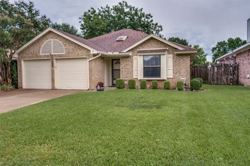 1409 Lincolnshire Way, Fort Worth, TX, 76134 | Card Image