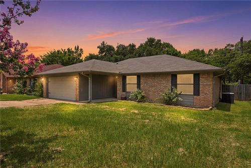 4101 Willow Oak St, Bryan, TX, 77802-3637 | Card Image