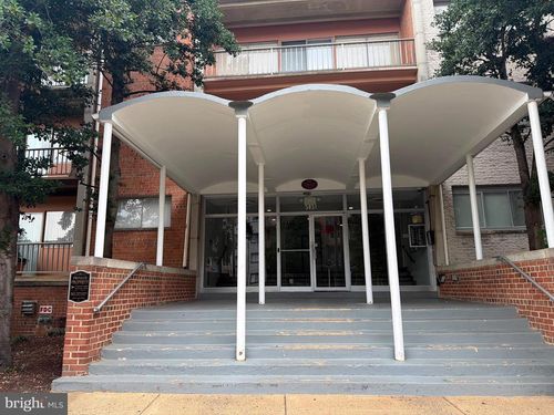 105-5851 Quantrell Ave, ALEXANDRIA, VA, 22312-2753 | Card Image