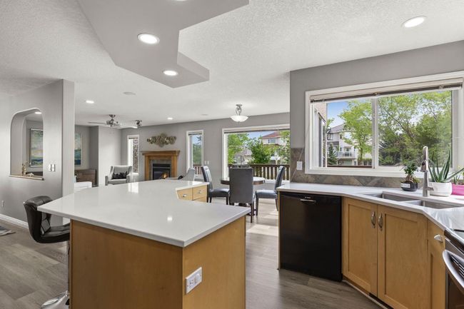 38 Simcoe Crescent Sw, House other with 4 bedrooms, 4 bathrooms and 4 parking in Calgary AB | Image 12