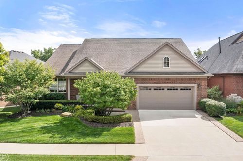 7838 Firestone Ln, Washington Township, MI, 48094-3443 | Card Image