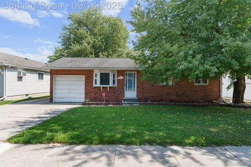 9381 Pardee Rd, Taylor, MI, 48180-3529 | Card Image