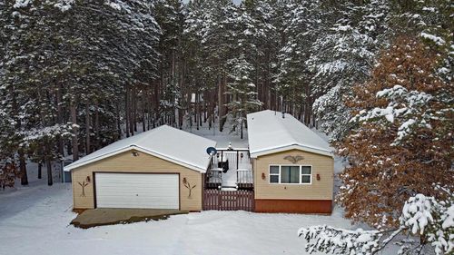 W5992 Tomahawk Trail, Germantown, WI, 54646 | Card Image
