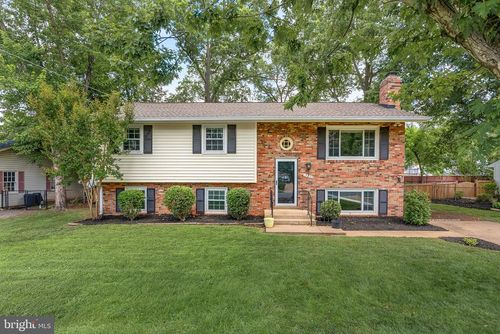 15020 Carlbern Dr, CENTREVILLE, VA, 20120-1429 | Card Image
