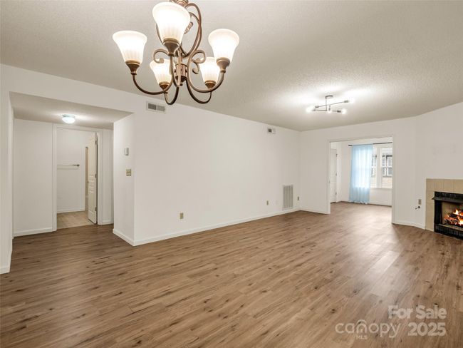 2403 Deermouse Way, Condo with 2 bedrooms, 2 bathrooms and null parking in Hendersonville NC | Image 13