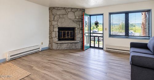 127-door-133-127 E Agate Ave, Granby, CO, 80446-5760 | Card Image