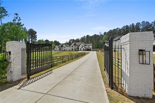 2694 Thompson Mill Rd, Buford, GA, 30519-5461 | Card Image