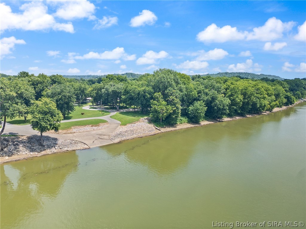 Land in Alton 4