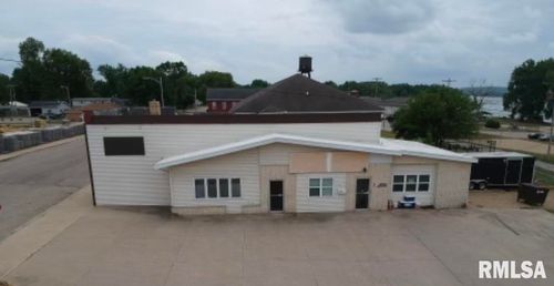 130 5th St, Lacon, IL, 61540-1206 | Card Image