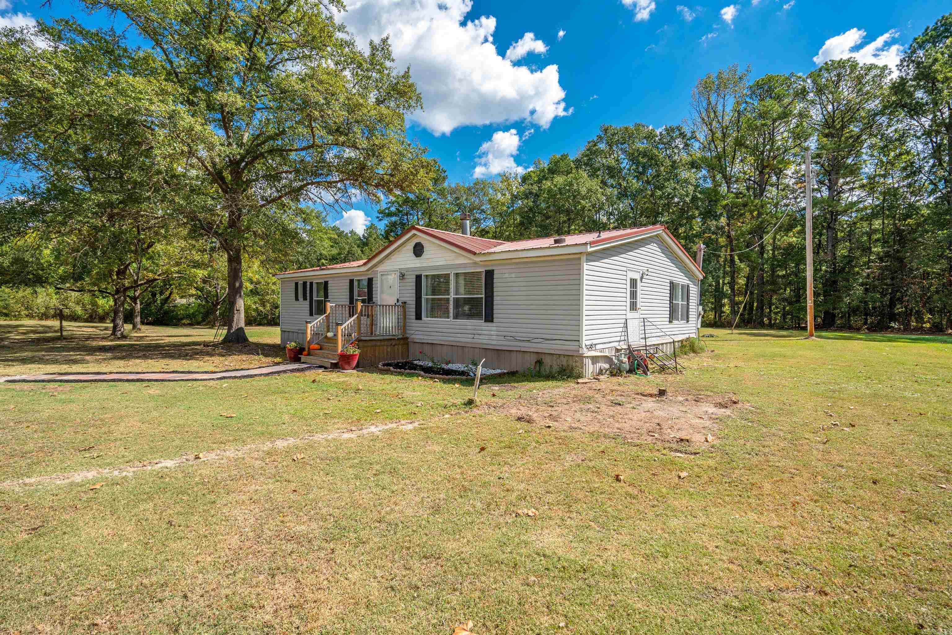 Hall St, Donaldson, AR 71941