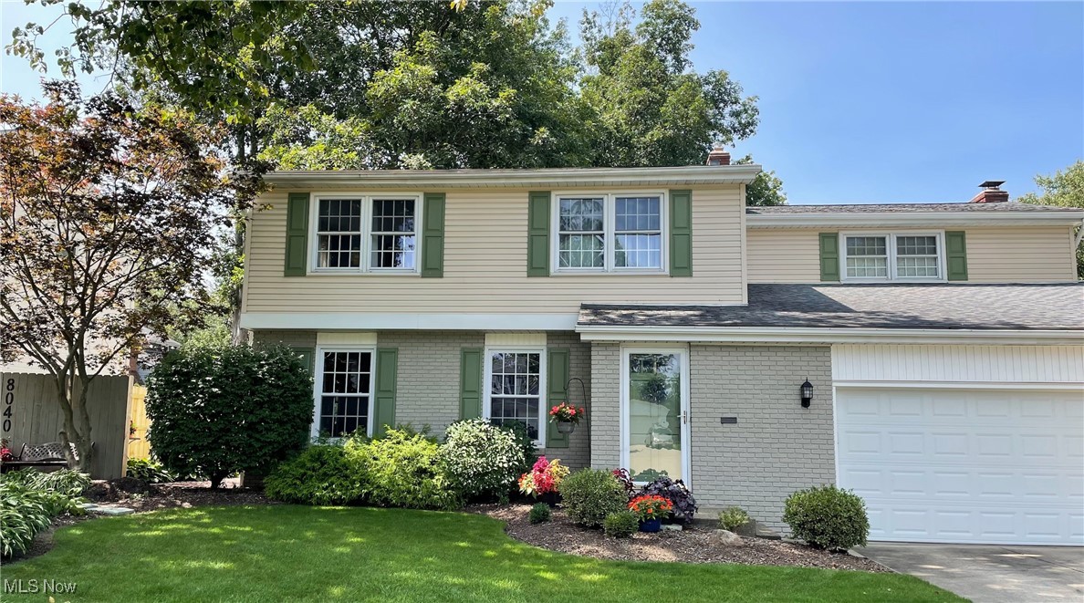 Aquadale Dr, Youngstown, OH 44512