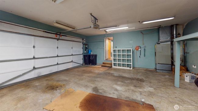 Garage | Image 25