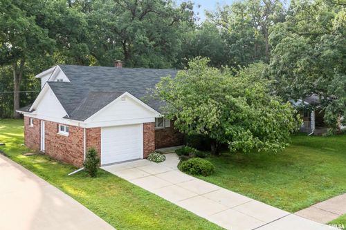 2417 47th St, Rock Island, IL, 61201-5748 | Card Image