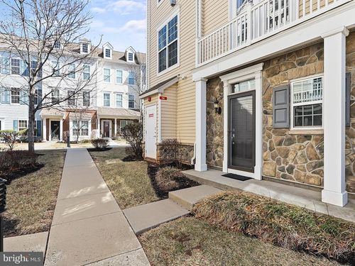 1901 Gabriel Ln, Highland Park, NJ, 08904-2170 | Card Image