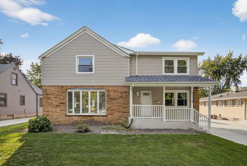 8318 Howard Ave, Munster, IN, 46321-1341 | Card Image