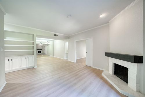 573-11711 Memorial Dr, Houston, TX, 77024-7255 | Card Image