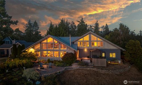 4650 Rhodie Ln, Freeland, WA, 98249-9686 | Card Image