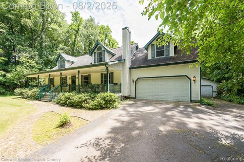11527 Mcgregor Rd, Pinckney, MI, 48169-9517 | Card Image