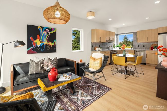 B - 3650 51 St Ave Sw, Townhouse with 2 bedrooms, 2 bathrooms and null parking in Seattle WA | Image 4