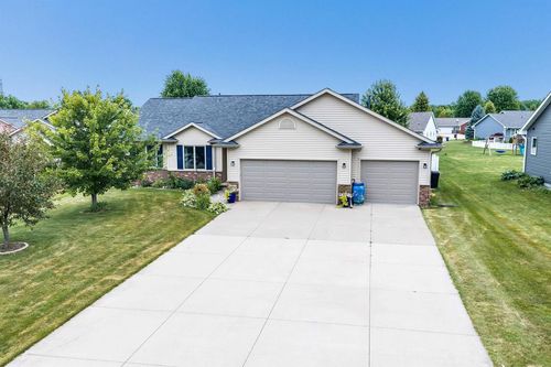 N1734 Hot Springs Court, Greenville, WI, 54942 | Card Image