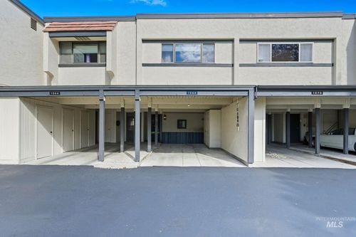 1064 N Camelot Dr, Boise, ID, 83704-8605 | Card Image