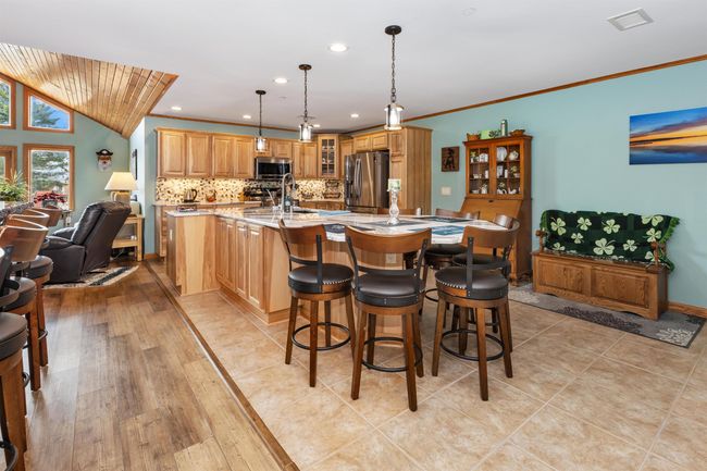 1207 - 2015-7 Czech Court, Condo with 3 bedrooms, 2 bathrooms and null parking in STRONGS PRAIRIE WI | Image 7