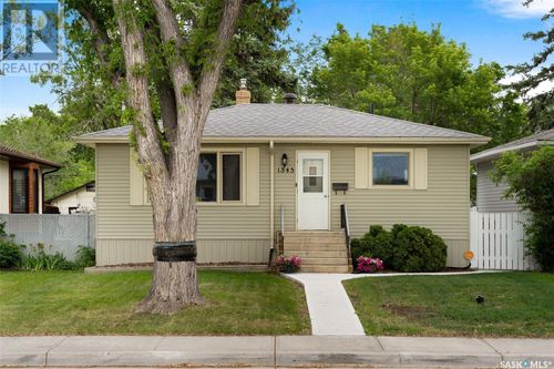 1345 Royal St, Regina, SK, S4T5A2 | Card Image