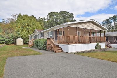 7 Medallion Rd, House other with 2 bedrooms, 2 bathrooms and 2 parking in Holbrook MA | Image 1