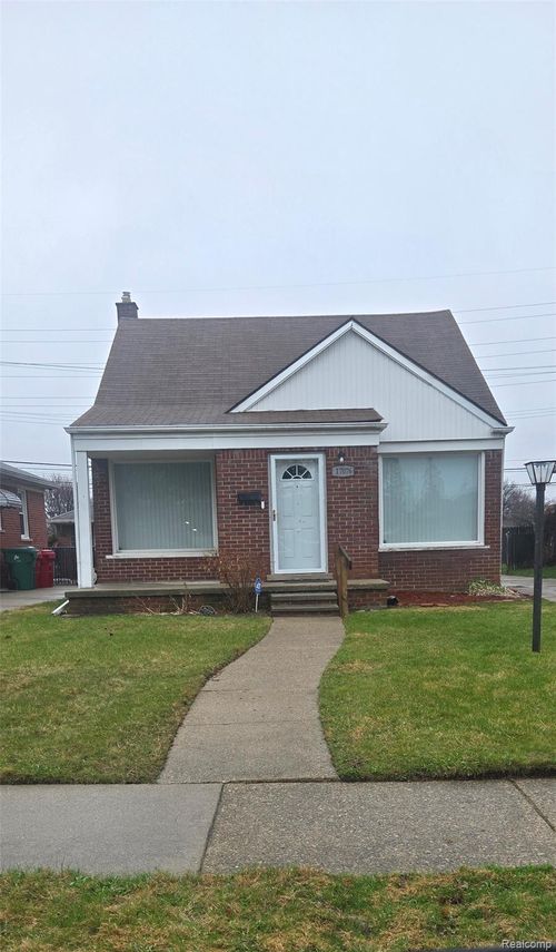 17076 Stricker Ave, Eastpointe, MI, 48021-3020 | Card Image