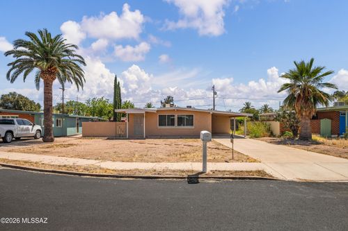 4928 E Adams Street, Tucson, AZ, 85712 | Card Image