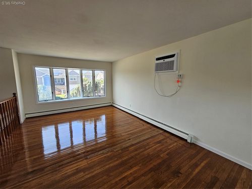 2403 Hampton Ave, Seaford, NY, 11783-3116 | Card Image