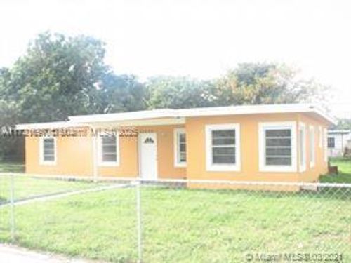 15640 Nw 159th Street Rd, Miami Gardens, FL, 33054-6948 | Card Image