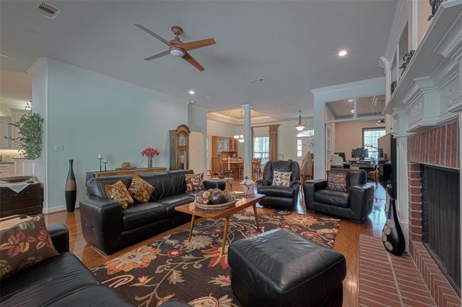 32802 Crestlake Blvd, House other with 4 bedrooms, 4 bathrooms and 3 parking in Magnolia TX | Image 8