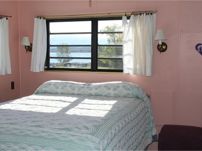 22 Empire Cir, House other with 1 bedrooms, 1 bathrooms and null parking in South Hero VT | Image 17