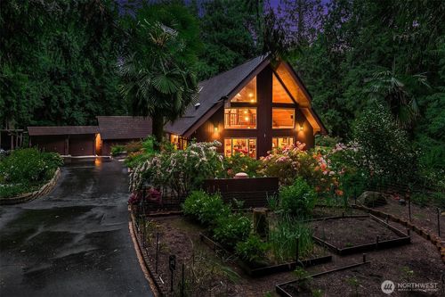 20717 Se 222nd St, Maple Valley, WA, 98038-8718 | Card Image