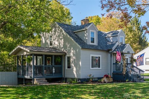 1641 Woods Dr, Beavercreek, OH, 45432-2124 | Card Image