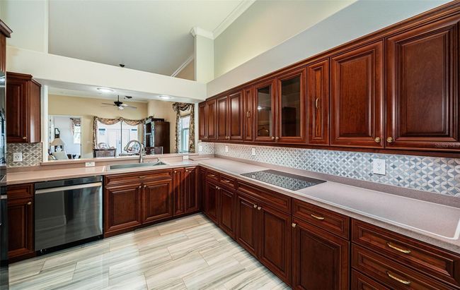 1522 Riverdale Dr, House other with 2 bedrooms, 2 bathrooms and null parking in OLDSMAR FL | Image 9