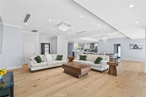 11568 Newcastle Ave, Granada Hills, CA, 91344-2007 | Card Image