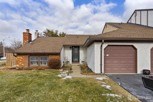 10 Dancaster Ct, Sayreville, NJ, 08872-1365 | Card Image