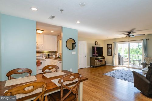 l-244 N 2nd St, NEW FREEDOM, PA, 17349-9714 | Card Image